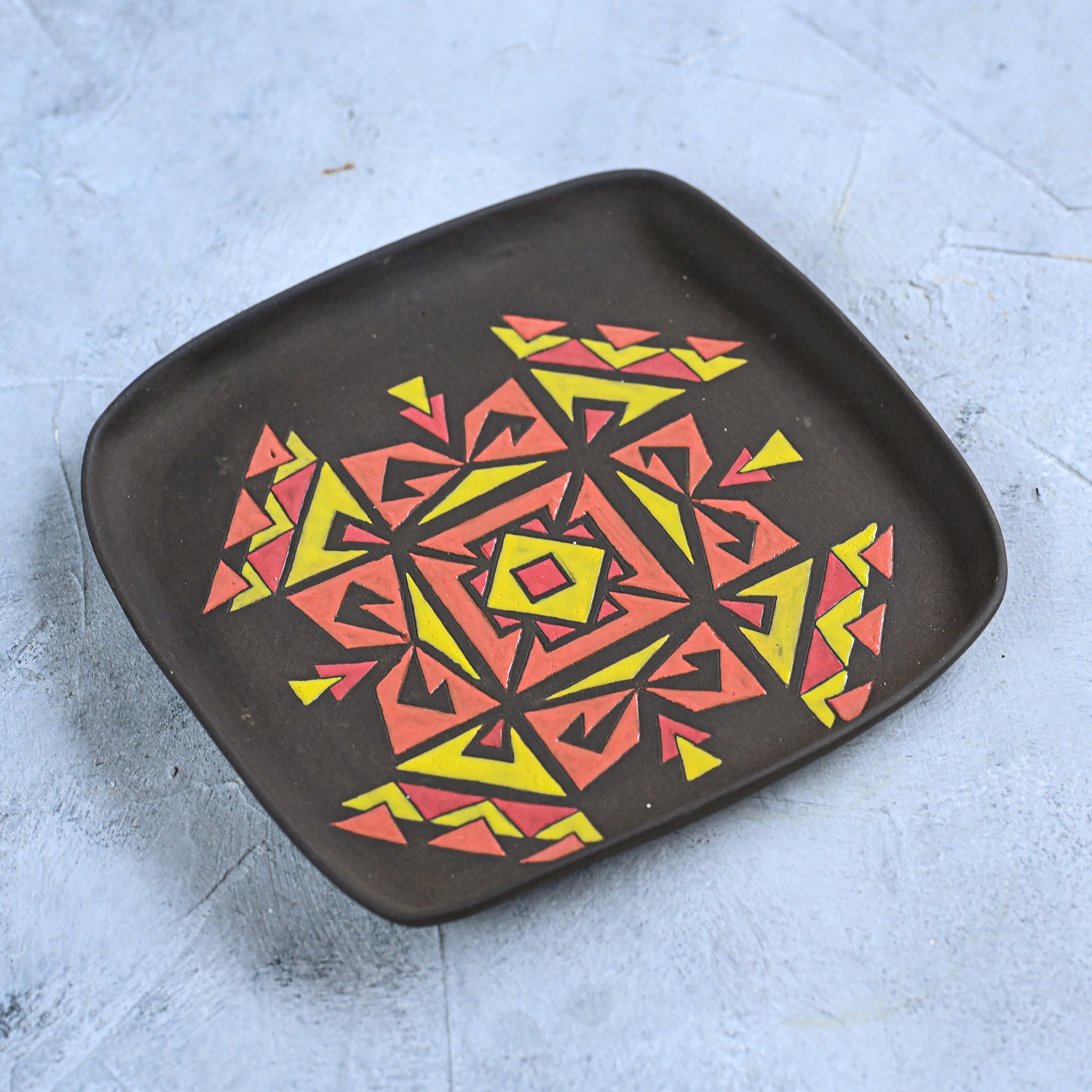 картинка Керамическая тарелка "Инки" малая 4 - DishWishes.Ru
