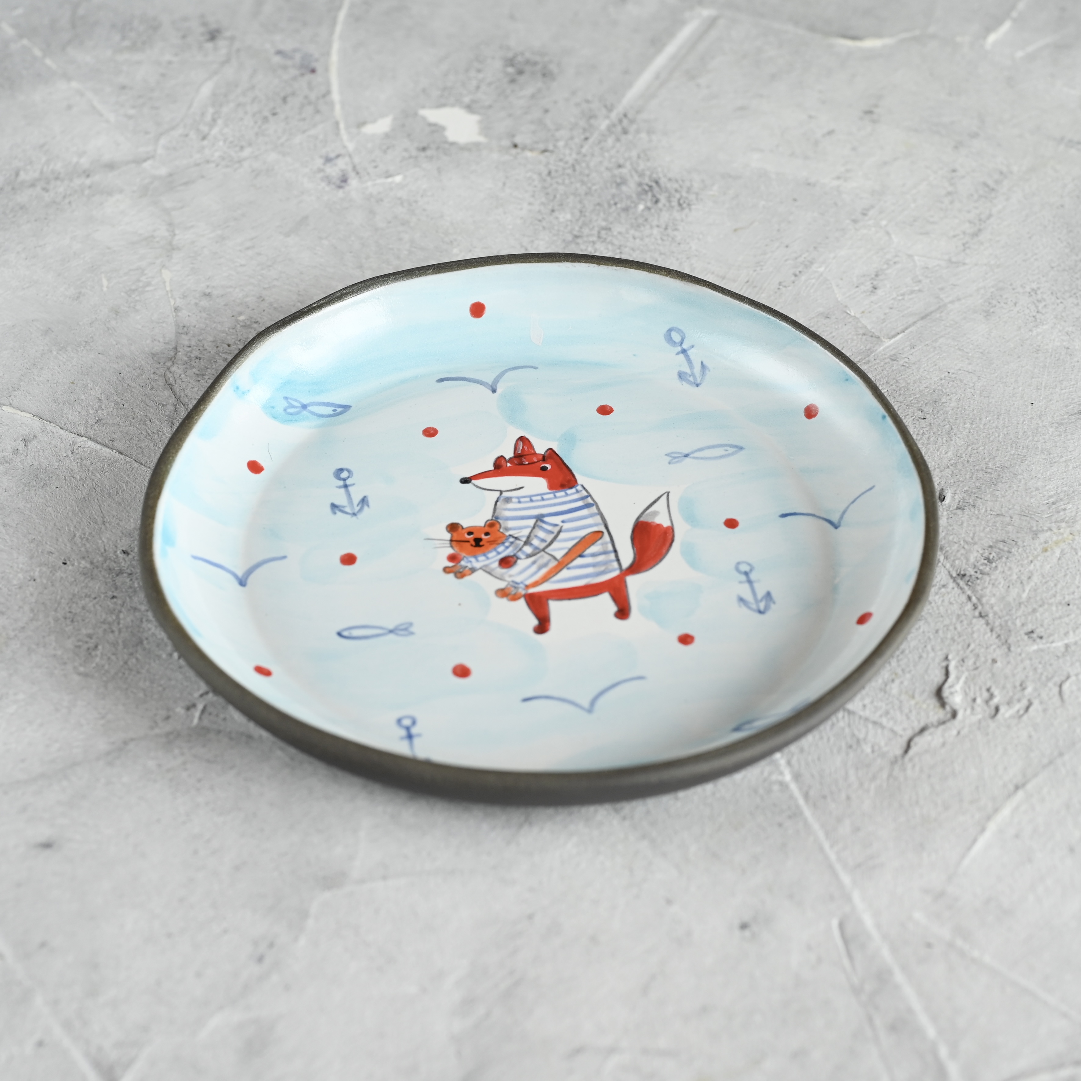 картинка Керамическая тарелка "Лис-морячок" 17 см - DishWishes.Ru