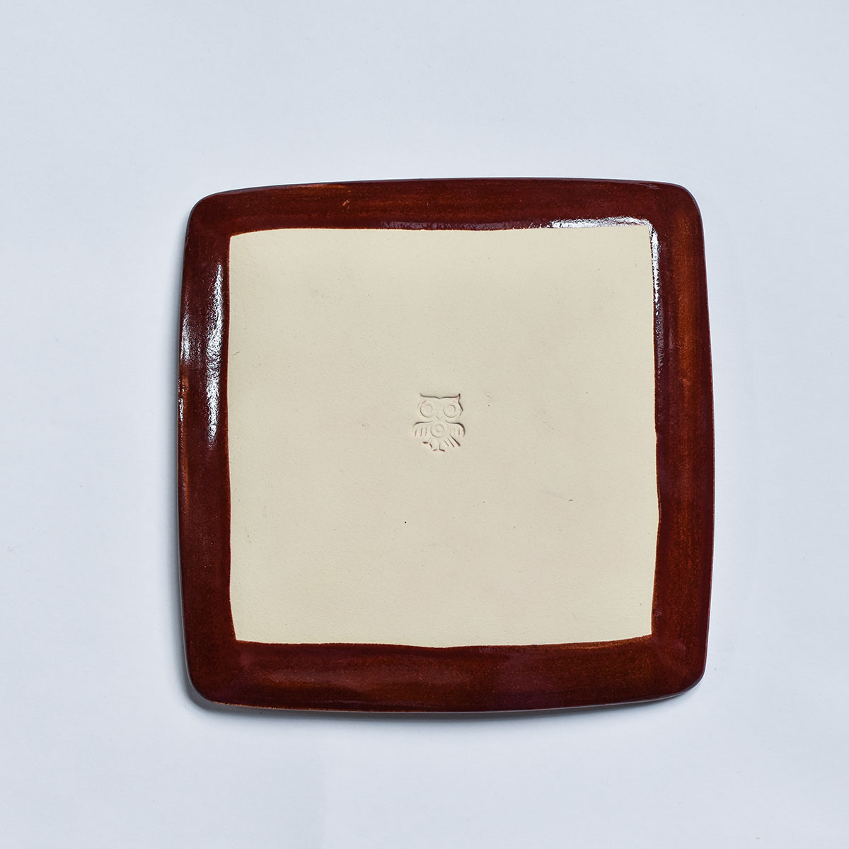 картинка Квадратная тарелка "Пэчворк" красные оттенки - DishWishes.Ru