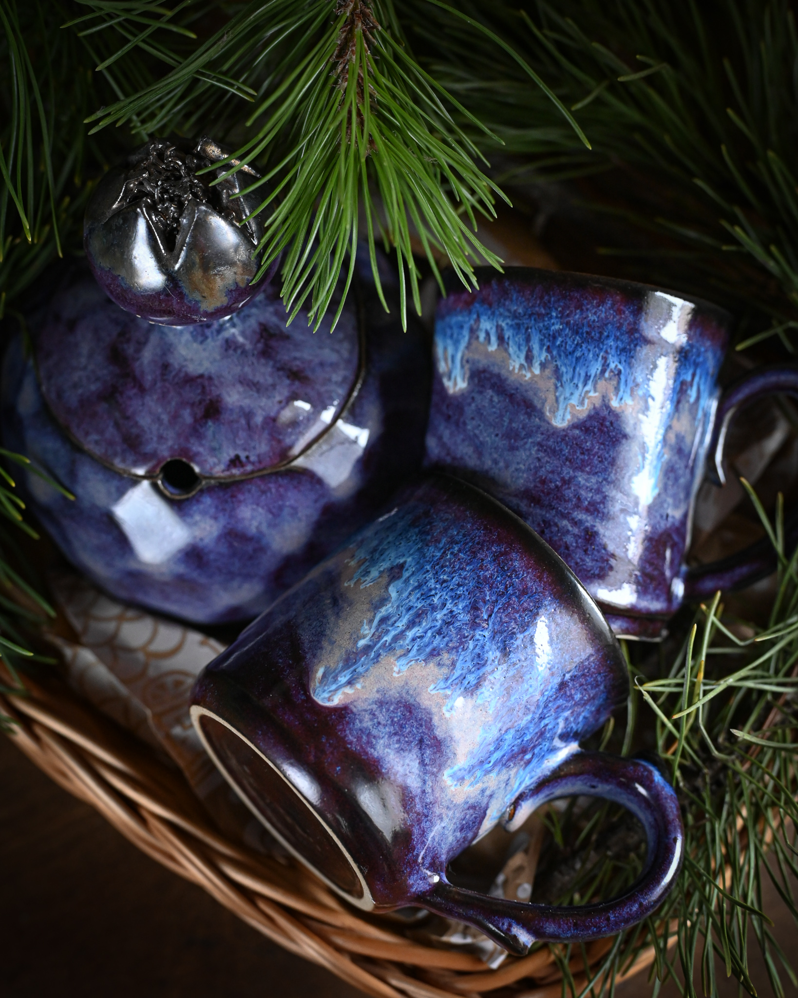картинка Кофейная чашка фиолетово-синяя 2 - DishWishes.Ru